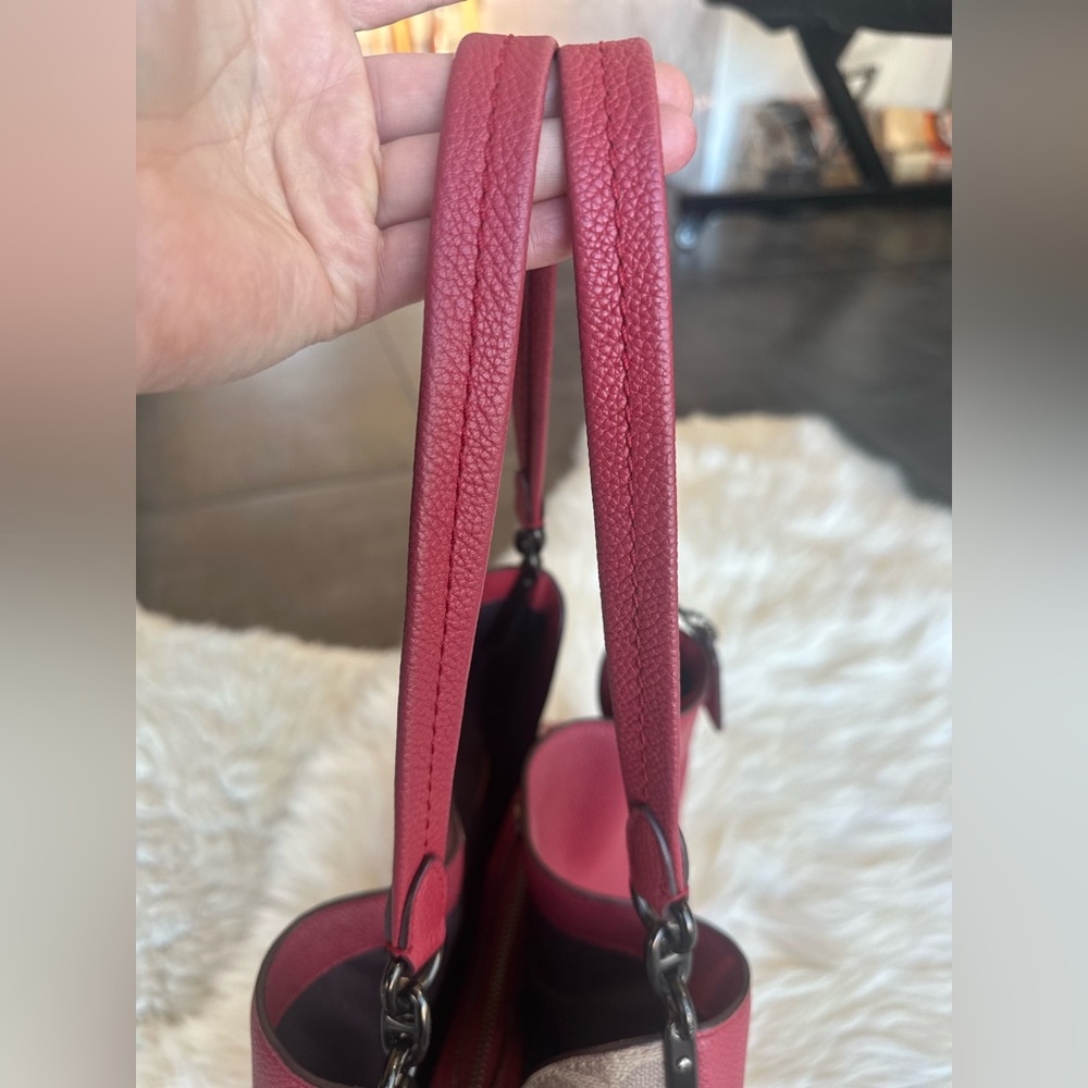 COACH Candy Apple Red Dalton 31 In Jacquard Signature Hobo Bag - Picture 14 of 16